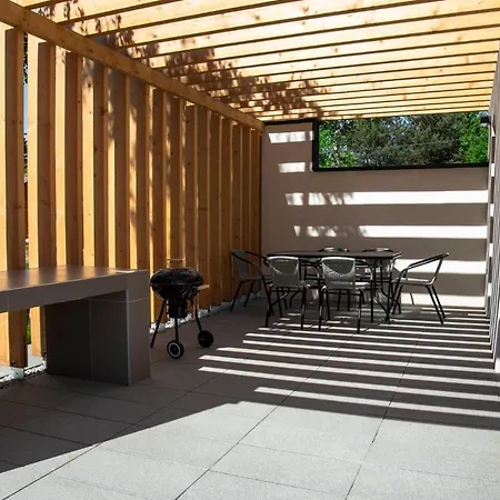 Riviera Camp 山林小屋 *