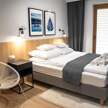 Riviera Camp 山林小屋 Radlow