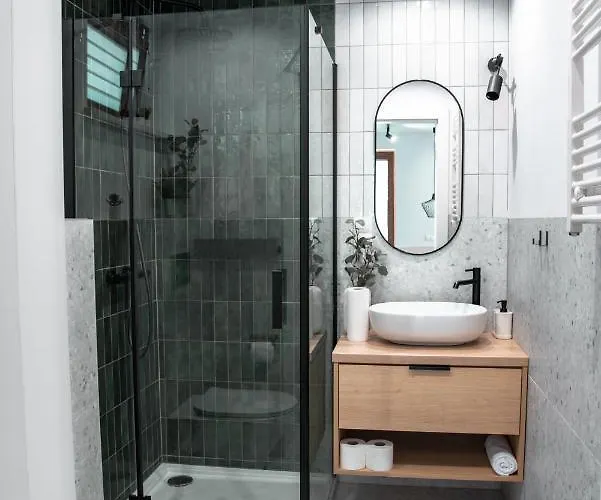 Riviera Camp بيت خشبي